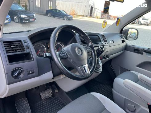 Volkswagen Transporter 2014 коричневый - фото 17