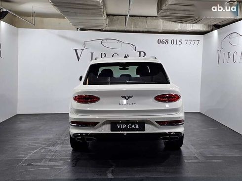 Bentley Bentayga 2021 - фото 9