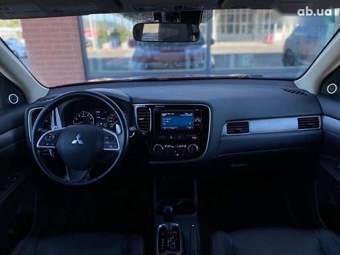 Mitsubishi Outlander 2014 - фото 29