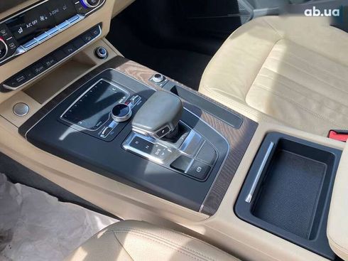Audi Q5 2018 - фото 18