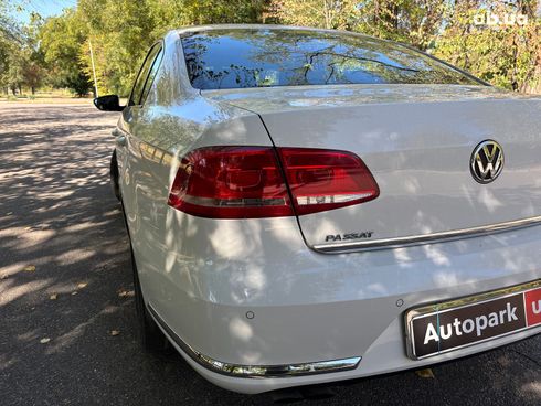 Volkswagen passat b7 2014 белый - фото 13