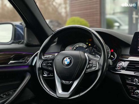 BMW 5 серия 2017 - фото 12
