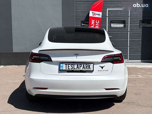 Tesla Model 3 2023 - фото 8