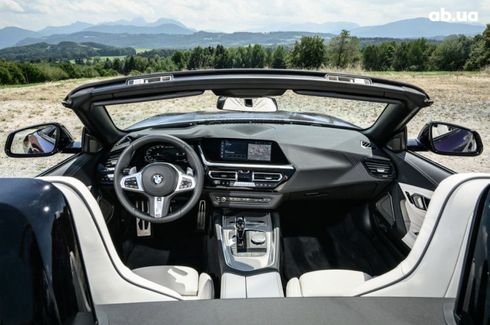 BMW Z4 2023 - фото 15