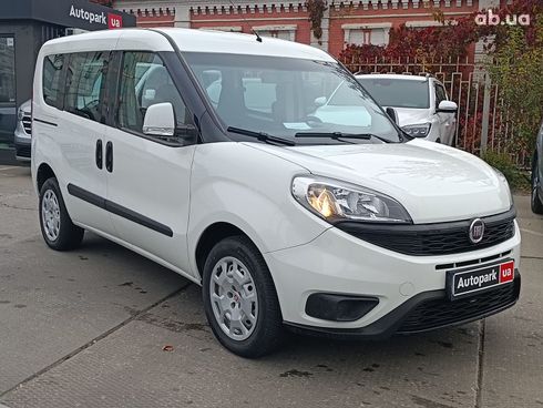 Fiat Doblo 2017 белый - фото 6