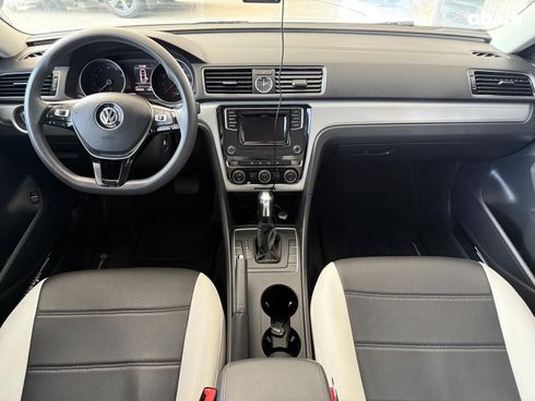 Volkswagen Passat 2016 белый - фото 11