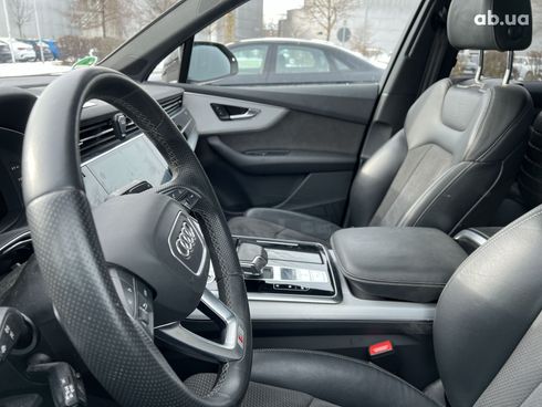 Audi Q7 2020 - фото 24