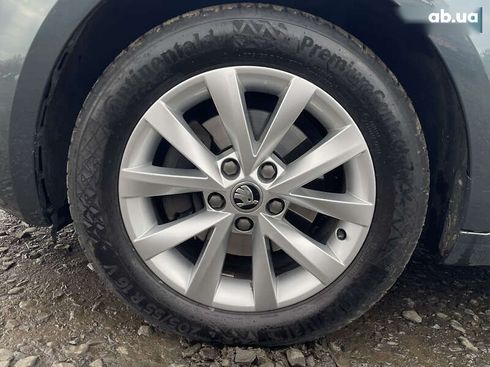Skoda Octavia 2019 - фото 19