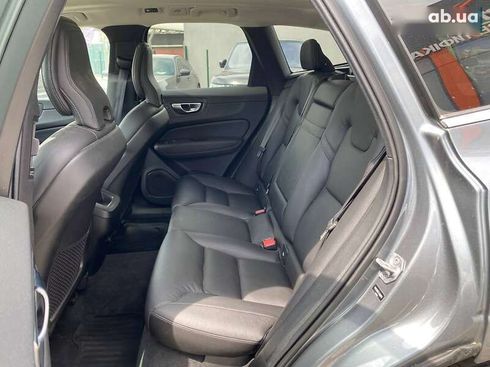 Volvo XC60 2019 - фото 19
