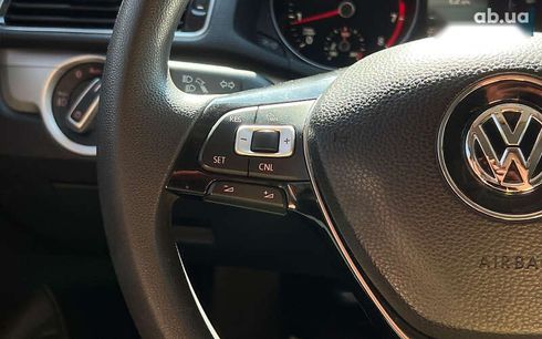 Volkswagen Passat 2016 - фото 19