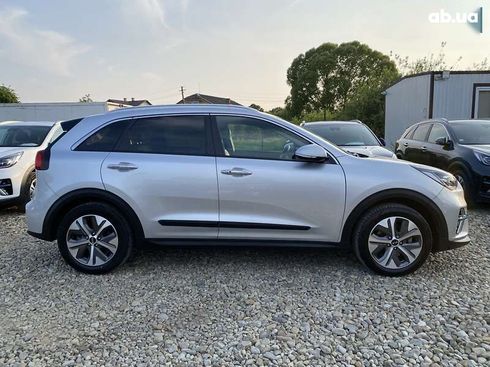 Kia Niro 2020 - фото 17