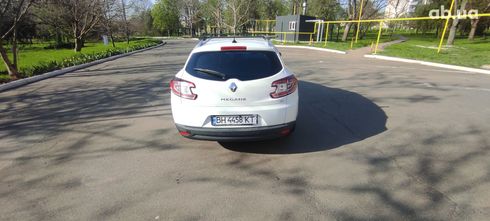 Renault Megane 2015 белый - фото 16