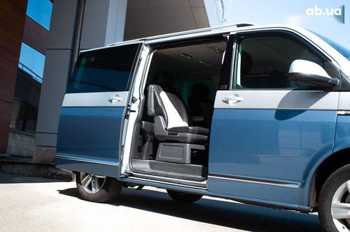 Volkswagen Multivan 2017 - фото 13