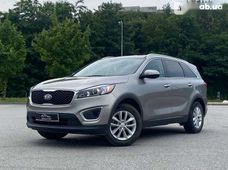 Продаж вживаних Kia Sorento 2017 року - купити на Автобазарі