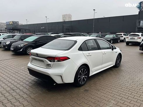 Toyota Corolla 2024 - фото 6