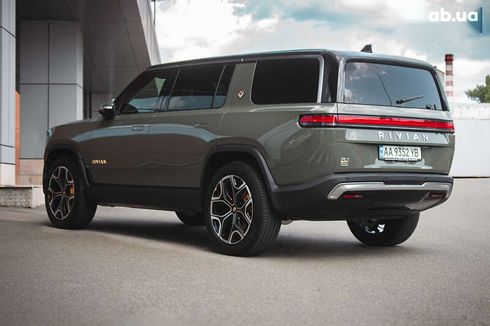 Rivian R1S 2023 - фото 4