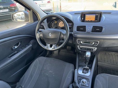 Renault Megane 2015 - фото 29