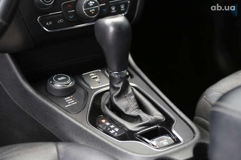 Jeep Cherokee 2019 - фото 23