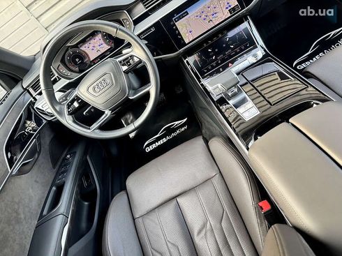 Audi A8 2021 - фото 18