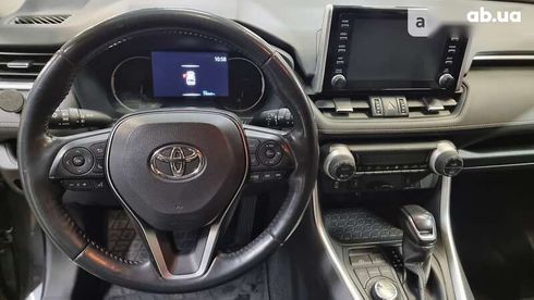 Toyota RAV4 2019 - фото 12