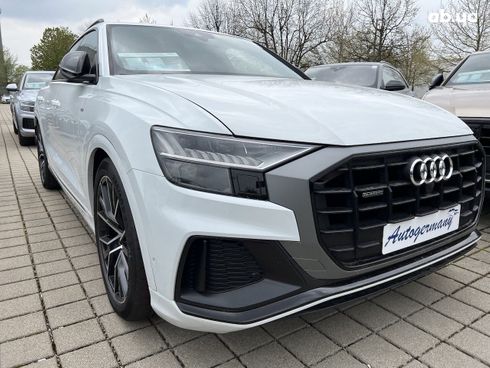 Audi Q8 2020 - фото 24