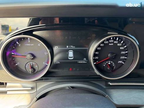 Kia Carnival 2021 - фото 21