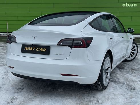 Tesla Model 3 2022 - фото 4