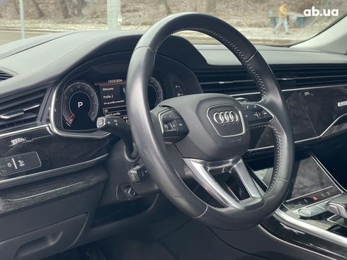 Audi Q8 2019 серый - фото 5