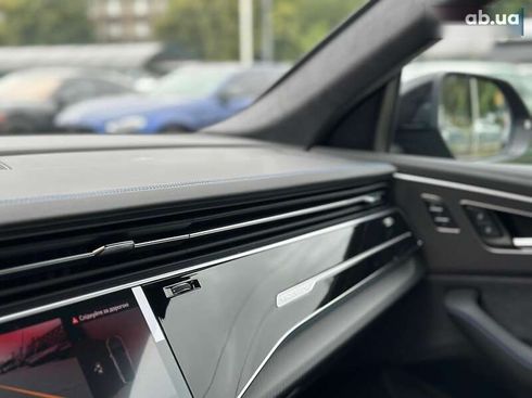 Audi RS Q8 2025 - фото 26