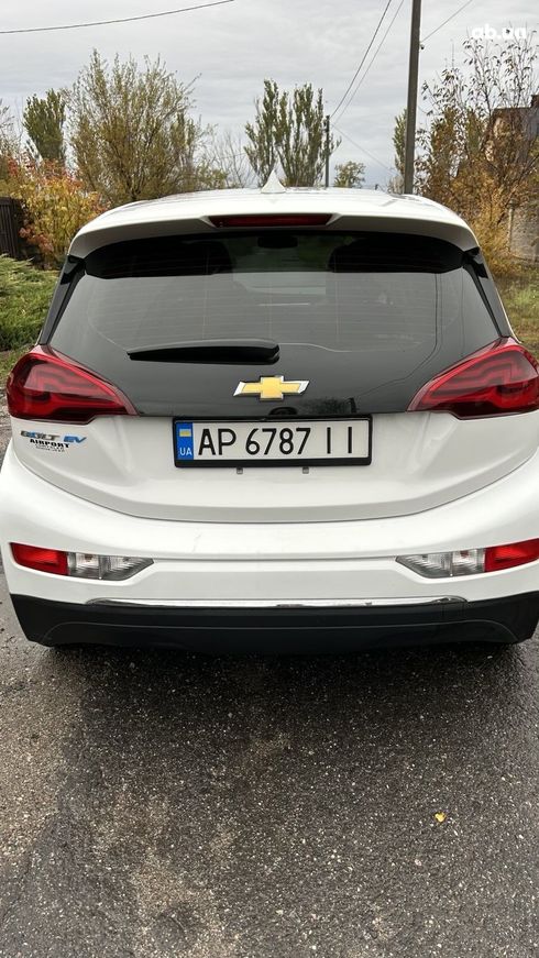 Chevrolet Bolt 2019 белый - фото 4