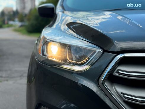 Ford Escape 2018 серый - фото 3