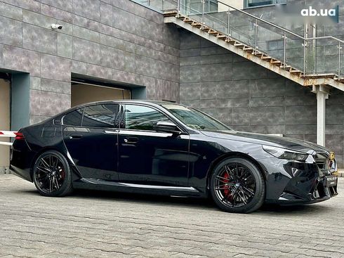 BMW M5 2025 - фото 13