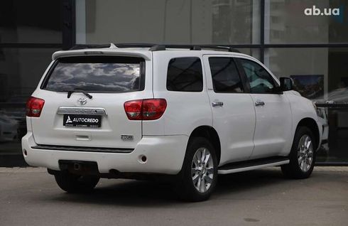 Toyota Sequoia 2012 - фото 2