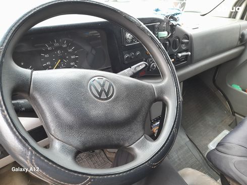 Volkswagen LT 35 2002 белый - фото 9
