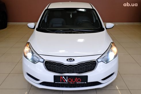 Kia Forte 2017 белый - фото 7