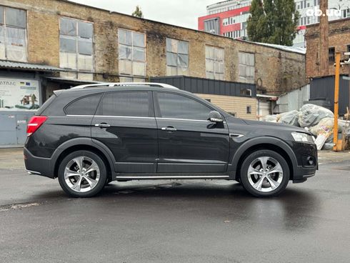 Chevrolet Captiva 2015 черный - фото 14