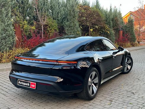 Porsche Taycan 2022 черный - фото 14