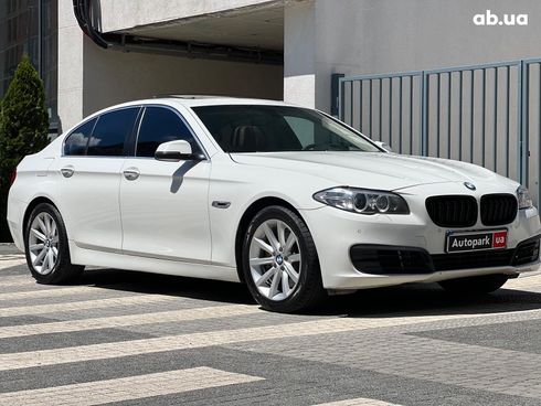 BMW 5 серия 2013 белый - фото 22