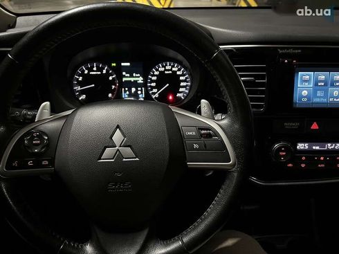 Mitsubishi Outlander 2013 - фото 24