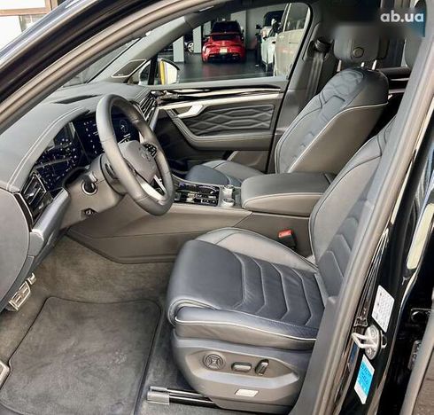 Volkswagen Touareg 2023 - фото 22