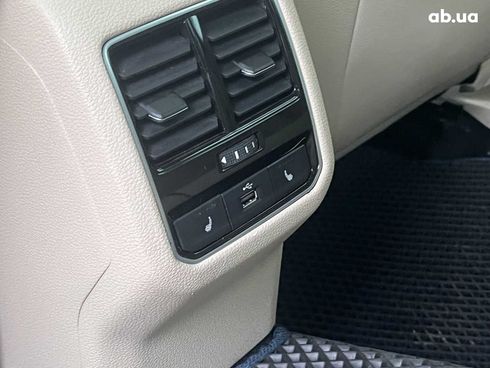 Volkswagen Passat 2018 черный - фото 26