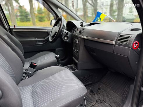 Opel Meriva 2006 черный - фото 31