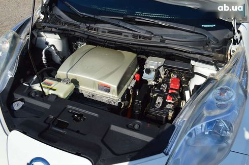 Nissan Leaf 2013 - фото 27