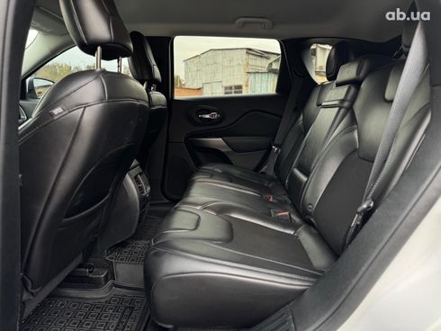 Jeep Cherokee 2018 белый - фото 37