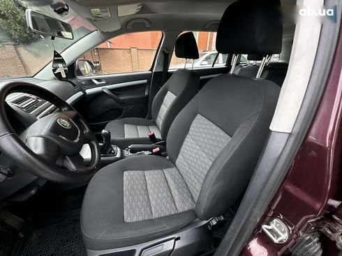 Skoda Octavia 2011 - фото 18
