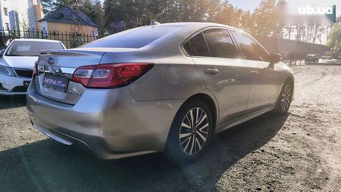 Subaru Legacy 2017 - фото 8