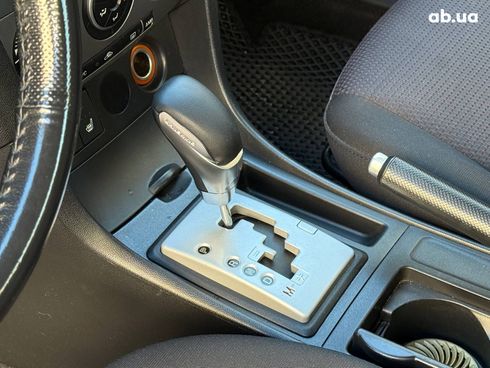 Mazda 3 2007 красный - фото 12