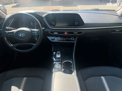 Hyundai Sonata 2020 серый - фото 18