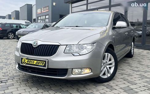 Skoda Superb 2012 - фото 3
