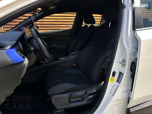 Toyota C-HR 2019 - фото 20